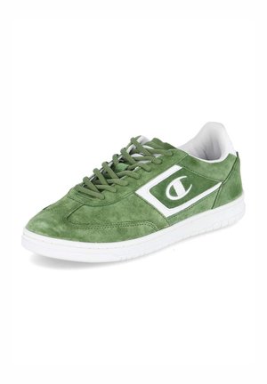 Sneaker verde in suede con dettagli bianchi e logo, punta tonda, suola piatta e design con lacci. Tessuto morbido con finitura liscia.