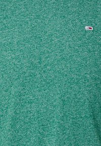 Tommy Jeans SLIM JASPE CREW NECK - Basic póló - court green