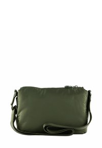 Sac bandoulière en nylon vert avec une texture douce, fermeture éclair et sangle réglable. Forme rectangulaire aux bords arrondis.