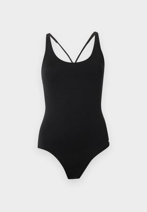 Costum de baie negru întreg, cu bretele subțiri încrucișate pe spate, decolteu rotund și tăieturi înalte la nivelul picioarelor, prezentat pe un fundal deschis.