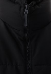 PULL&BEAR Zimní bunda - black