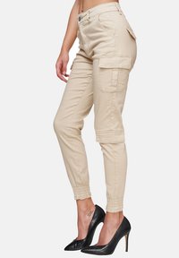 Elara Cargobroek - hellbeige