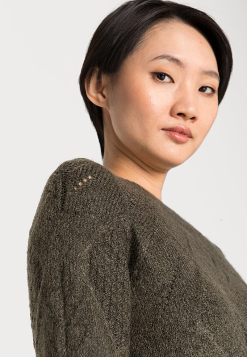 Damen Strickjacken | Marks & Spencer ROMANTIC CABLE Strickpullover onyx/khaki - VZ81217 Damen Strickjacken | Marks & Spencer ROMANTIC CABLE Strickpullover onyx/khaki - VZ81217