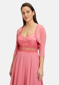 Vera Mont Vest - hot rosè