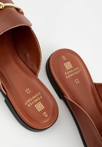 Next FOREVER COMFORT REGULAR FIT - Ciabattine - tan brown