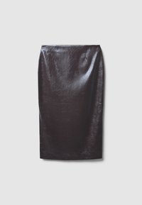 Dunkelbrauner Kunstleder-Bleistiftrock, mit glatter Textur, knielang, verfügt über ein einfaches, elegantes Design ohne sichtbare Verschlüsse oder Verzierungen.