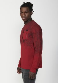 Koroshi Top s dlhým rukávom - rojo   red