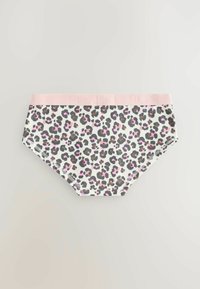 Slip in fantasia leopardata con base bianca, caratterizzati da macchie nere, rosa e viola. Elastico in vita rosa con marchio "NEXT". Materiale in cotone.