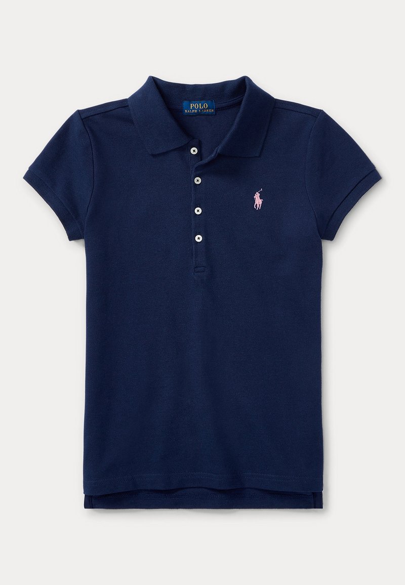Polo bleu marine à manches courtes avec col, quatre boutons et petit logo Ralph Lauren rose brodé sur la poitrine gauche.
