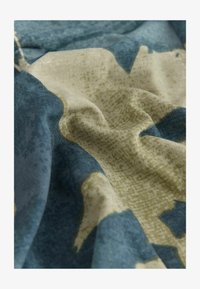 Odabrano, powder blue ecru floral