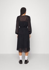 Vero Moda Freizeitkleid - black