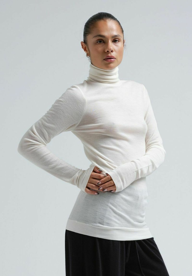 Seamless Basic LOLA mleczny