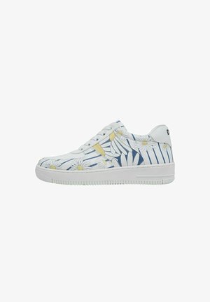 White sneakers featuring a floral pattern with daisies in yellow and blue, including vertical stripes along the sides and a textured rubber sole.