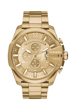 Montre-bracelet Diesel dorée avec cadrans chronographes, marqueurs gras, affichage de la date et texte "Only The Brave" sur le cadran, bracelet en métal à maillons.