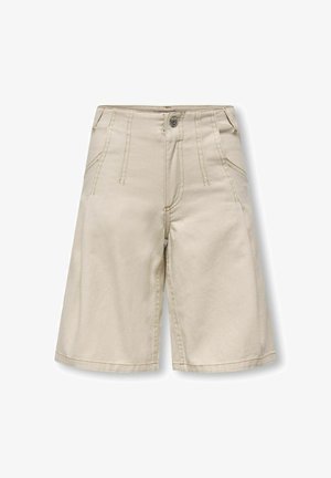 Shorts beige a vita alta che arrivano al ginocchio, con tasche frontali, chiusura con bottoni e dettagli di cuciture visibili su uno sfondo bianco.