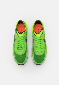 Nike Sportswear WAFFLE ONE UNISEX - Sapatilhas - electric green/black/mean green/hyper crimson-white-orange
