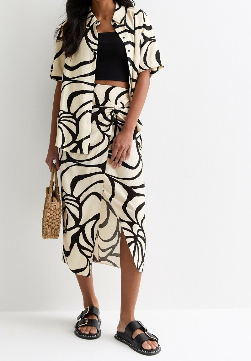 New Look Pencil skirt beige (Pre-owned)