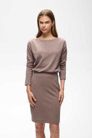InWear, IWSUBINA VINCENT BOATNECK - Džersejové šaty - sandy grey
