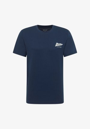Navyblaues T-Shirt mit kurzen Ärmeln und Rundhalsausschnitt mit kleinem weißen „Jeans Company Mustang“-Logo auf der linken Brust.