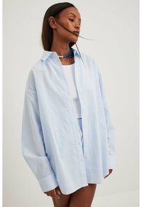 NA-KD Camicia - blue stripe