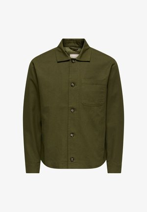 Alyvuogių žalios spalvos užsegamas švarkas su apykakle, ilgomis rankovėmis ir vienu krūtinės kišeniu kairėje pusėje.