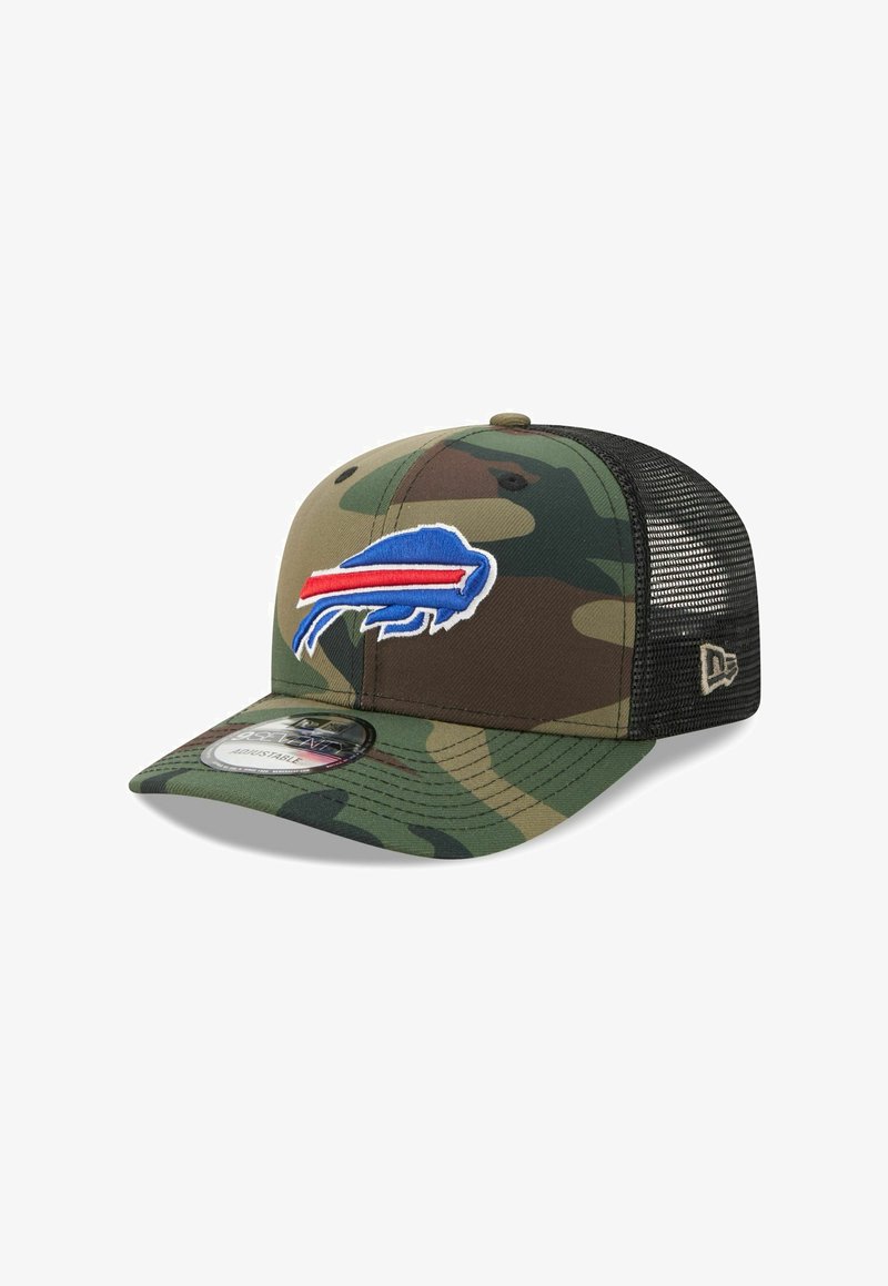 Camouflage Baseballcap mit Netzrücken. Mit gesticktem blauen und roten Logo der Buffalo Bills. Verstellbarer Snapback-Verschluss.