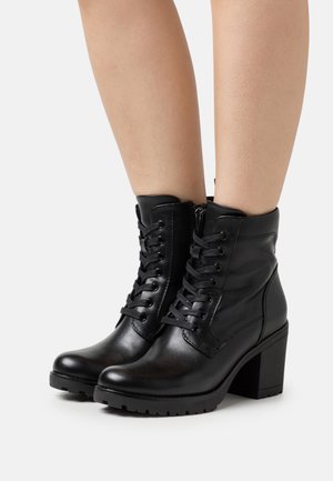 Lace-up ankle boots - black