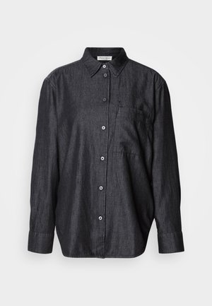 Camisa de manga longa cinza-escura feita de tecido leve, com fecho de botões na frente, colarinho e um único bolso no peito.