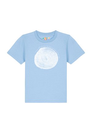 Hellblaues Baumwoll-T-Shirt mit einem weißen Baumring-Graphic in der Mitte und Text rund um das Design. Kurze Ärmel und klassischer Rundhalsausschnitt.