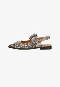 Kijelölve, lt beige snake