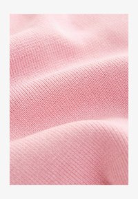 Ausgewählt, pink blush