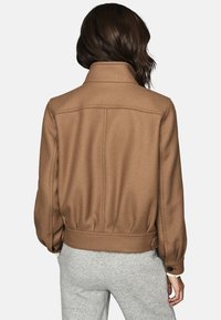 Reiss Chaqueta fina - taupe