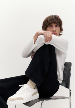 PULL&BEAR CHUNKY SOLE - Sneakers - white