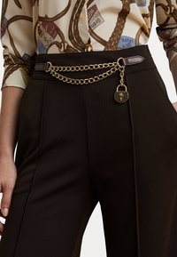Lauren Ralph Lauren CHAIN TRIM PLEATED JERSEY WIDE-LEG PANT - Kelnės - circuit brown