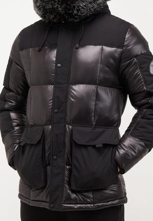 Alessandro Zavetti, Veste d'hiver - black