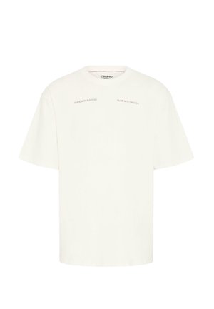 Weißes Baumwoll-T-Shirt mit kurzen Ärmeln, auf der Brust prangt der graue Schriftzug "SKATE WITH PURPOSE" und "GLIDE WITH PASSION".