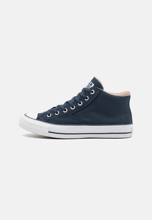 Sneakersy wysokie