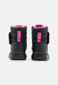 Geox WILLABOOM GIRL - Žieminiai batai - black/fuchsia