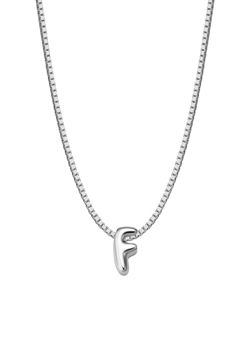 Sudraba ķēdes kaklarota ar veidotu burtu "F" piekariņu, gludu tekstūru un modernu dizainu ar pulētu apdari.