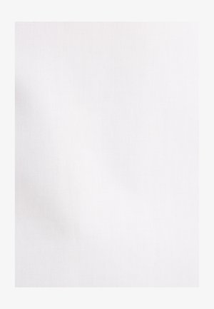 Tissu blanc avec une texture lisse et mate. Léger et d'apparence uniforme, sans motifs ni accents visibles.