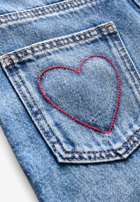 Next HEART EMBROIDERED BALLOON - Laza szabású farmerek - blue denim