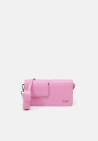 DOUBLE FLAP BAGUETTE SET - Torbica - pink