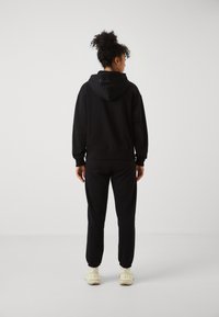 Champion ICONS FULL ZIP HOODIE LOGO - Felpa con zip - black
