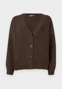 Rjav pleten cardigan s V-izrezom, dolgimi rokavi in petimi gumbi spredaj. Mehka tekstura z rebrastimi manšetami in robom.
