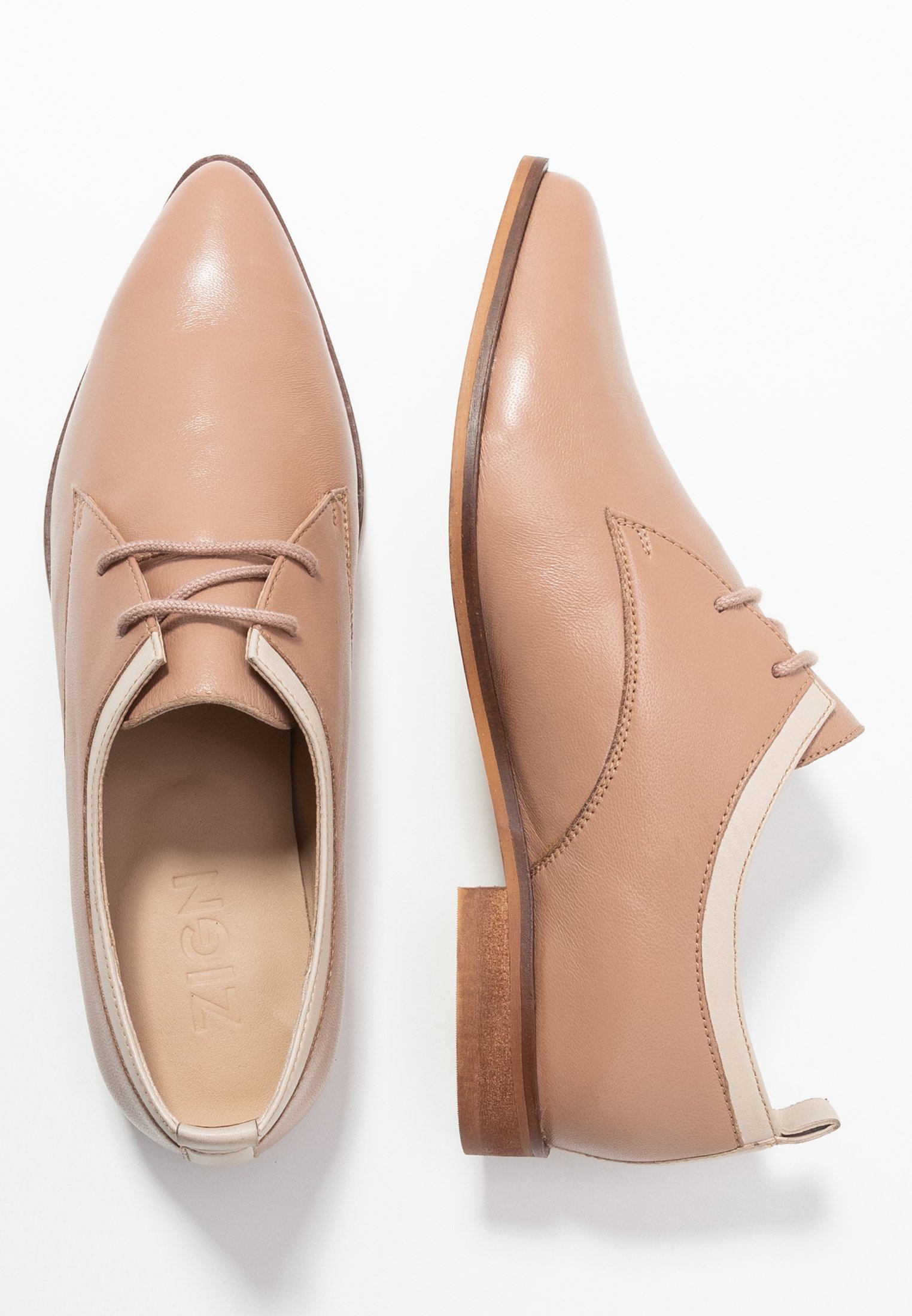 zapatos de vestir nude