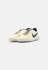 Nike Performance TIEMPO LEGEND 10 CLUB TF - Scarpe da calcio per terreni sintetici - lemonade/black/metallic gold coin