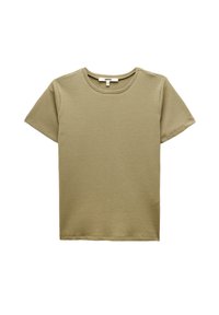 Olijfgroene T-shirt met korte mouwen, gemaakt van een gestructureerde stof met een ronde halslijn en een rechte zoom. Eenvoudig ontwerp, geen patronen of versieringen.