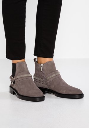 Steffen Schraut Boots à talons - grey