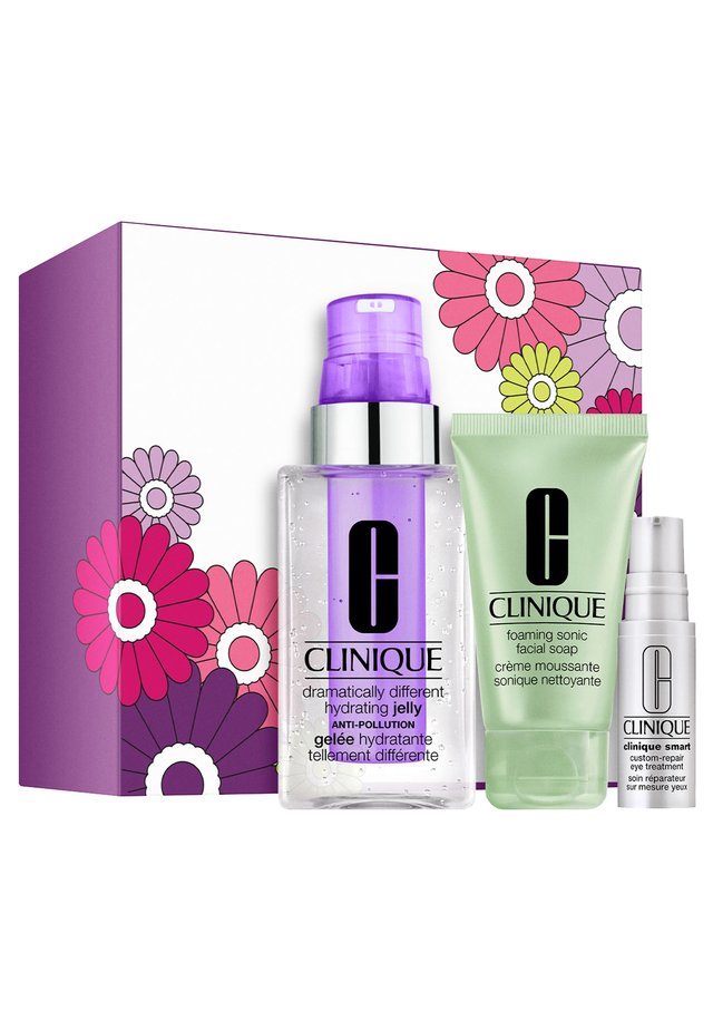 SUPER SMOOTH SKINYOUR WAY - Gesichtspflegeset - -