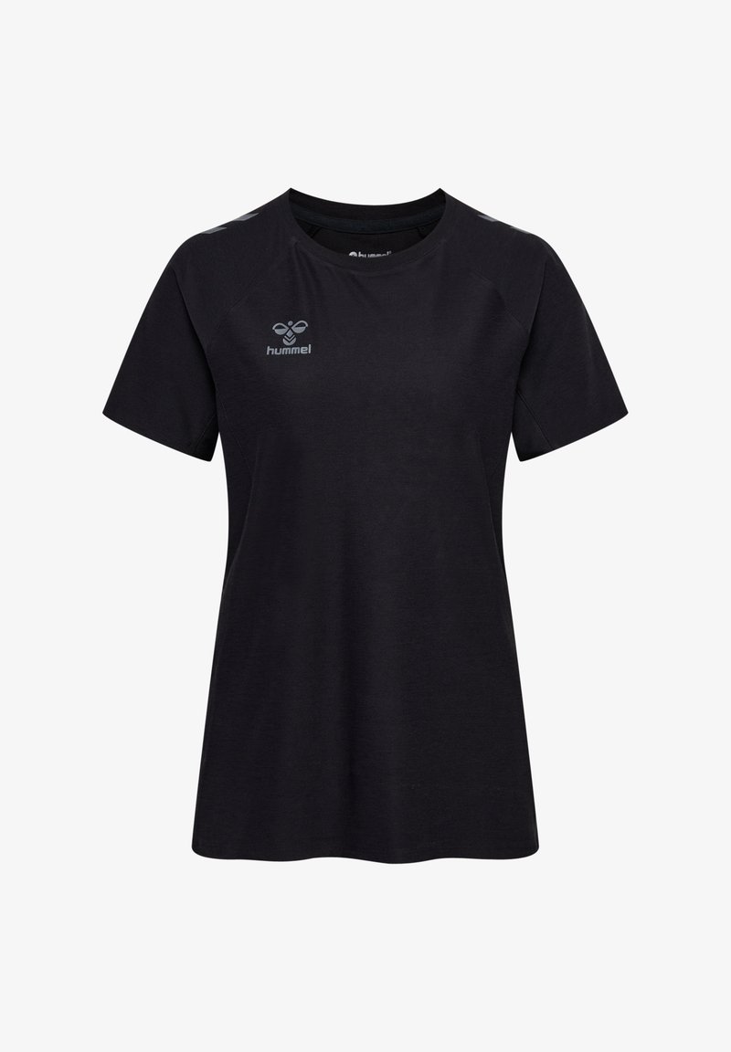 Czarna koszulka z krótkim rękawem, wykonana z oddychającego materiału, z okrągłym dekoltem i subtelnym logo na piersi. Podkreślone ramiona.